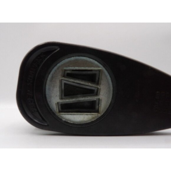 Trapezoids Punch 3 shapes totalling 1 ½ x1½ inch Stampin Up! - Picture 4 of 4